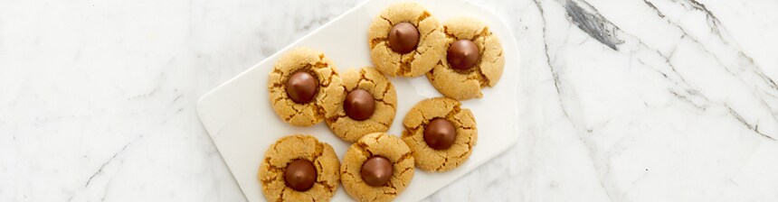 Peanut Butter Blossom Cookies Recipe